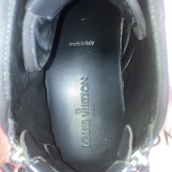 Louis Vuitton shoes they are in somewhat good condition not bad but not the best - Picture 6 of 6